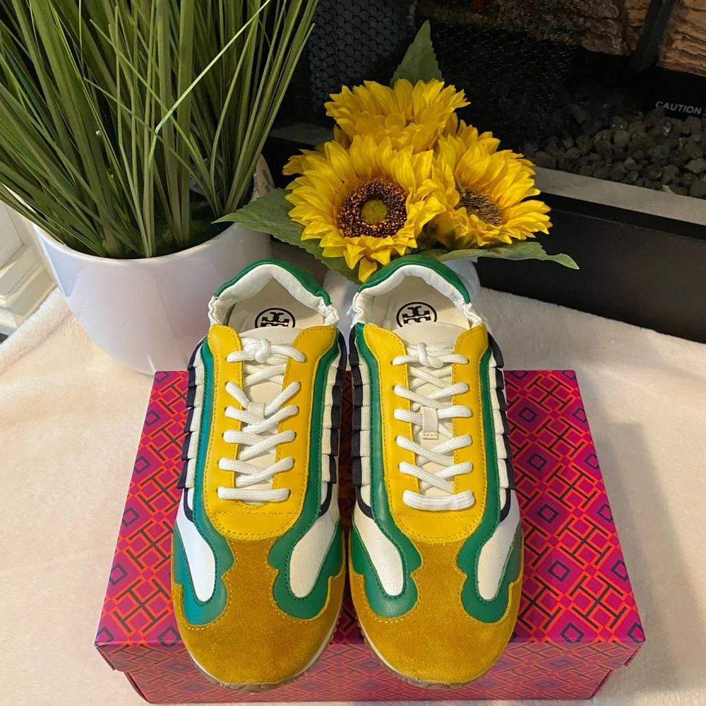 Tory Burch Sneaker